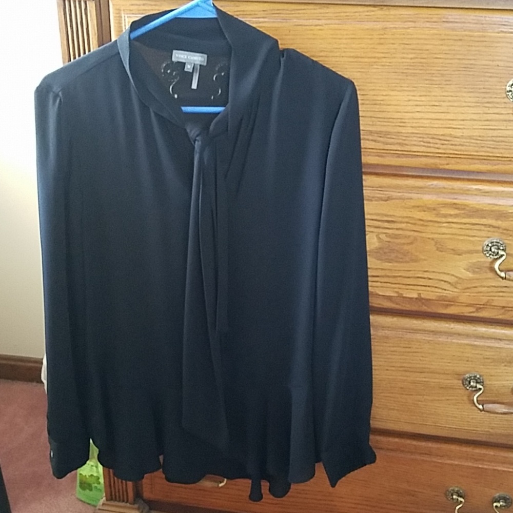 Vince camuto top